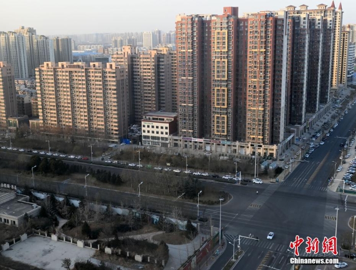 直擊全員核酸檢測(cè)首日的石家莊：城市按下“暫?！辨I 全力防控疫情