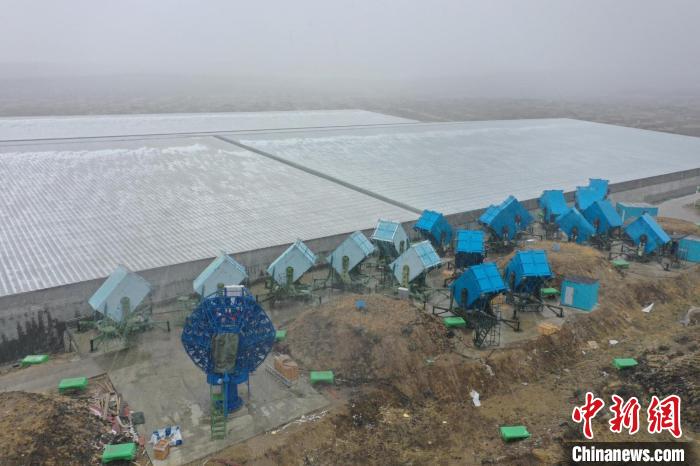 LHAASO部分探測器陣列?！≈锌圃焊吣芩?供圖