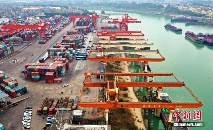 資料圖：集裝箱碼頭。<a target='_blank' href='http://www.chinanews.com/'>中新社</a>發(fā) 熊耀章 攝