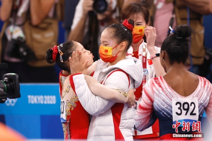 管晨辰獲東京奧運(yùn)會女子平衡木項(xiàng)目金牌