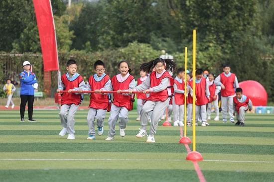 五好小伙伴 快樂動(dòng)起來(lái) 海淀區(qū)第四實(shí)驗(yàn)小學(xué)全員運(yùn)動(dòng)會(huì)勝利召開