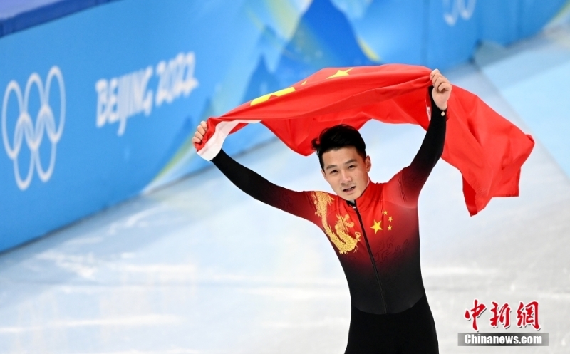 短道速滑男子1000米：任子威、李文龍包攬金銀牌