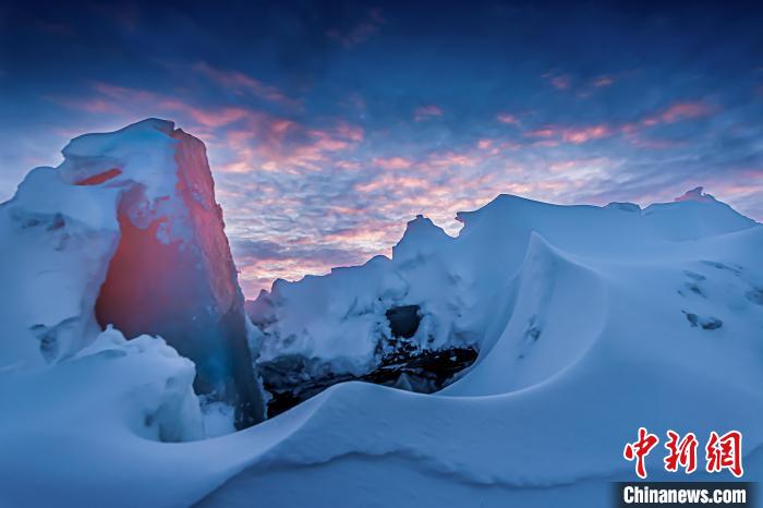 興凱湖的雪景。　宋傳軍 攝
