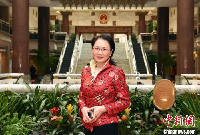 外賣小哥有單位嗎？全國人大代表建議完善“小哥們”權益保護