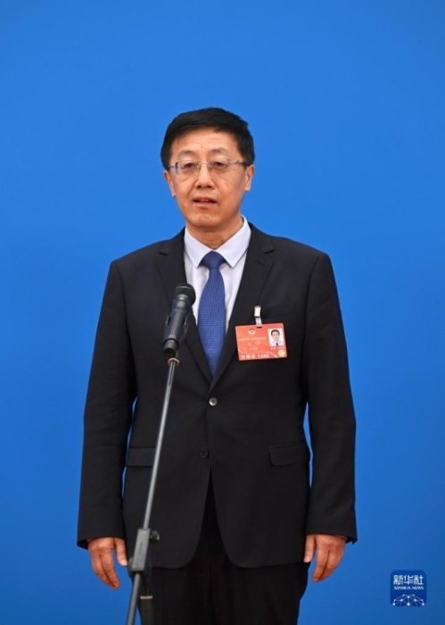 全國政協(xié)十三屆五次會(huì)議第三場(chǎng)“委員通道”采訪活動(dòng)舉行