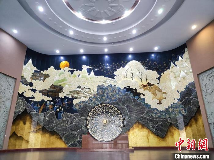 圖為貴州水族文化博物館展廳?！⒚懒?攝