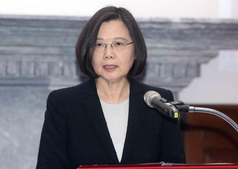大陸剛宣布暫停臺灣石斑魚輸入，蔡政府膝射式反應(yīng)，立刻指責(zé)對岸無的放矢，行政院政委鄧振中甚至狀告WTO，完全無視禁藥遭檢出的嚴(yán)重性。（資料照片）