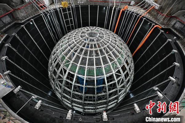 江門中微子實(shí)驗(yàn)順利完成核心探測設(shè)備不銹鋼主結(jié)構(gòu)安裝
