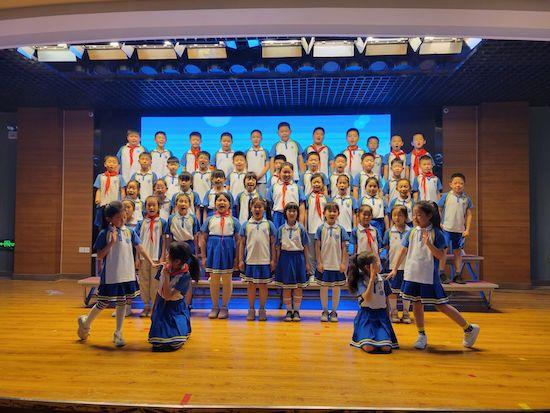濟南市市中區(qū)文景小學舉行第十八屆班級文化藝術(shù)節(jié)匯演活動