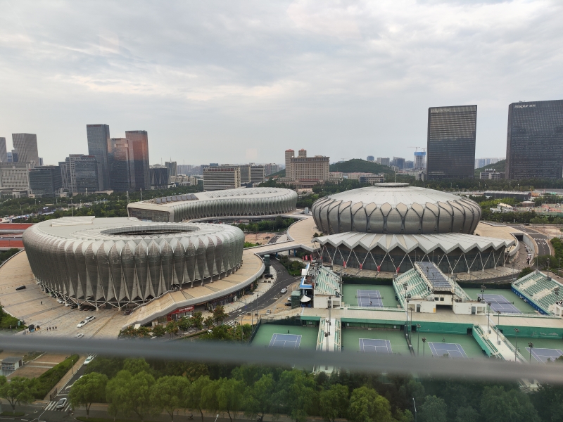 圖為濟南奧林匹克體育中心。劉星晨攝