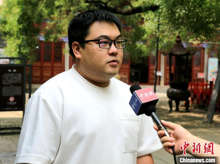 臺(tái)灣青年、清華大學(xué)建筑學(xué)院在讀博士生周宏宇接受<a target='_blank' href='/' >中新網(wǎng)</a>采訪。　王新娟 攝