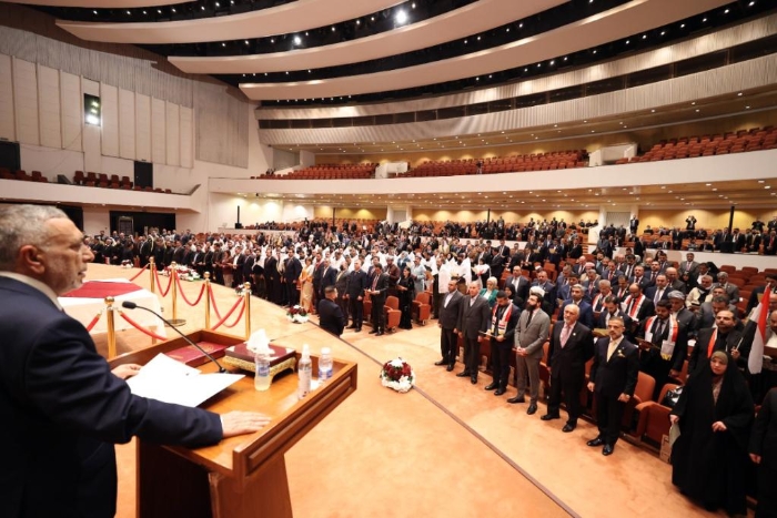 1月9日，議員在伊拉克首都巴格達(dá)出席新一屆國民議會首次會議。新華社發(fā)(伊拉克國民議會供圖)