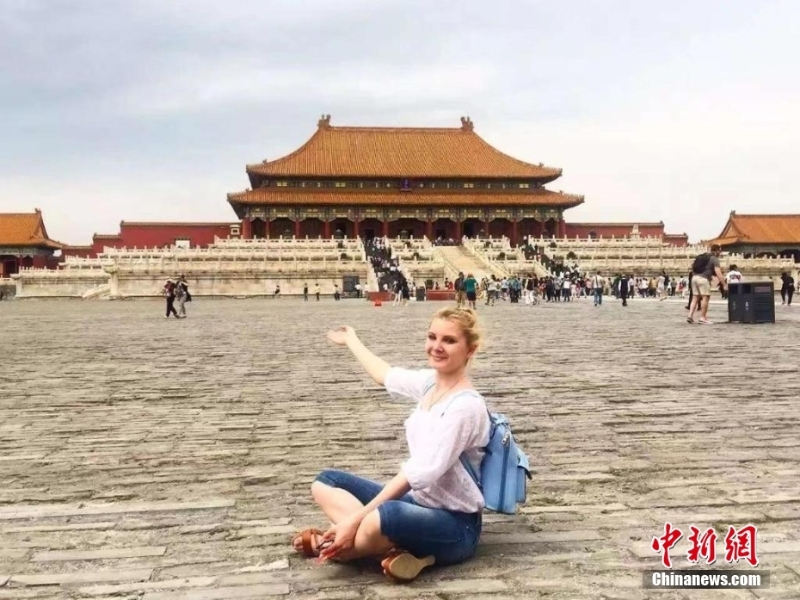 俄羅斯主播Elena在中國(guó)故宮參觀(guān)。 受訪(fǎng)者本人提供