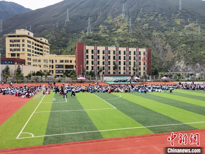 四川省委教育工委、教育廳啟動(dòng)教育系統(tǒng)二級(jí)地震應(yīng)急響應(yīng)