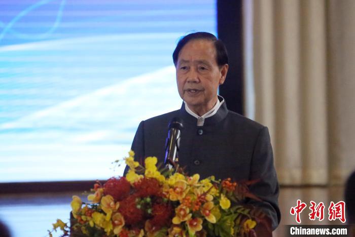澳門濠江中學(xué)校長(zhǎng)尤端陽(yáng)致辭。　沙見龍 攝