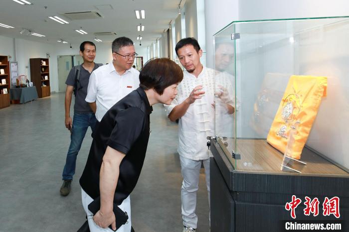 圖為展覽現(xiàn)場?！「＝üこ虒W(xué)院供圖