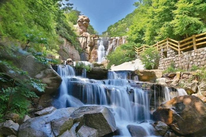 嶗山水韻。圖片來(lái)源：臺(tái)灣《聯(lián)合報(bào)》
