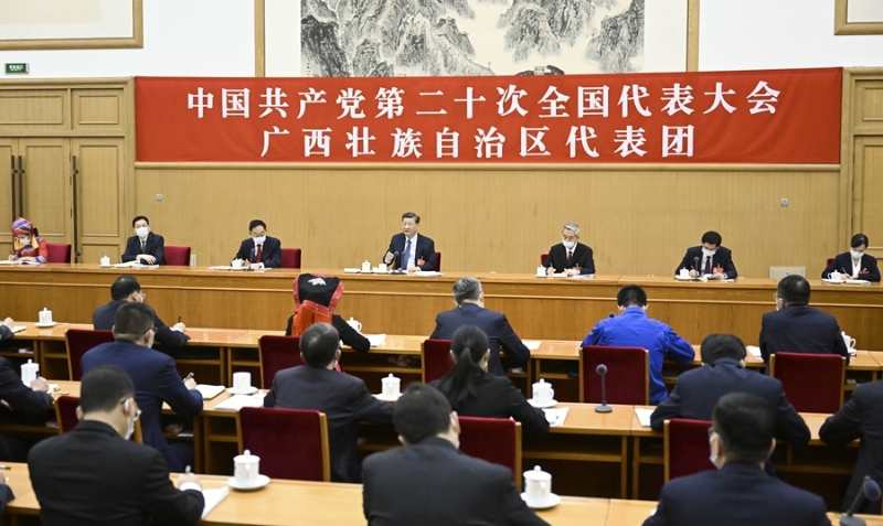 10月17日，習(xí)近平同志參加黨的二十大廣西代表團(tuán)討論。新華社記者 謝環(huán)馳 攝