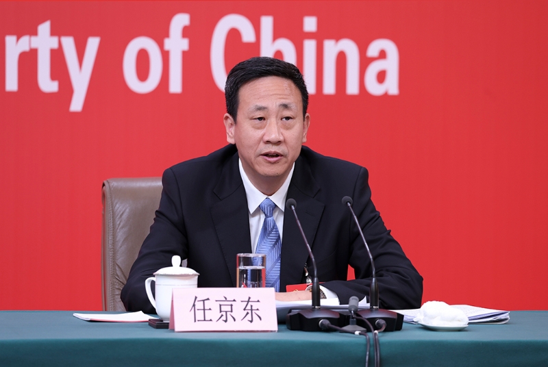 任京東在記者招待會(huì)上。（圖源：新華社）