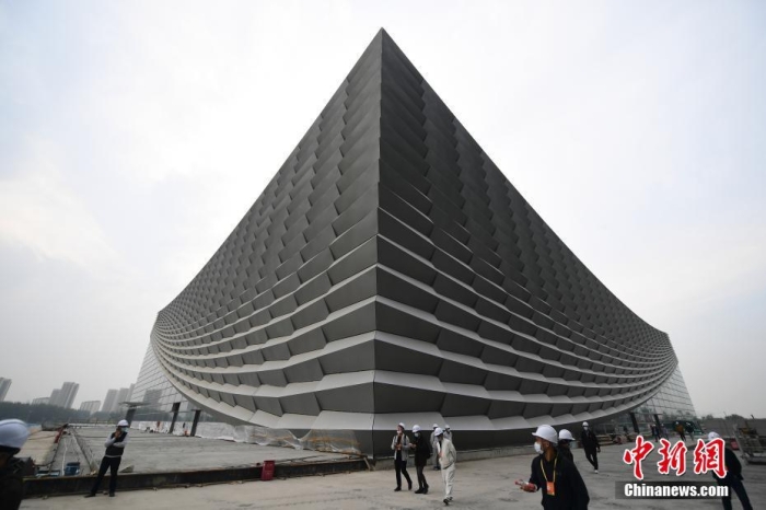 10月13日，中共二十大新聞中心為境內(nèi)外記者組織北京城市副中心參觀采訪活動(dòng)。 <a target='_blank' href='/'>中新社</a>記者 田雨昊 攝
