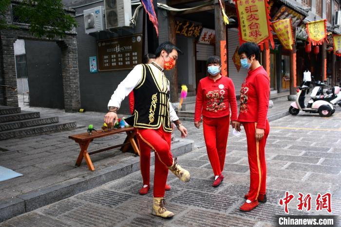 海峽兩岸非物質(zhì)文化遺產(chǎn)展演大會(huì)10月26日在山東省濰坊市舉辦?！』顒?dòng)主辦方供圖