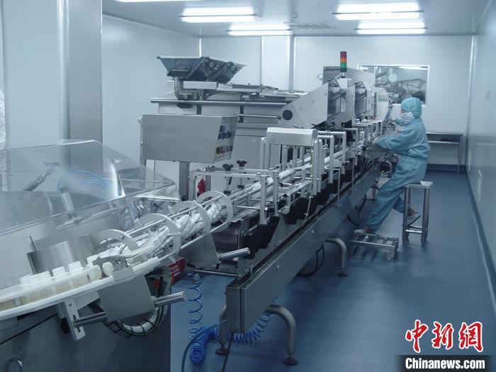資料圖：現(xiàn)代化制藥車間。