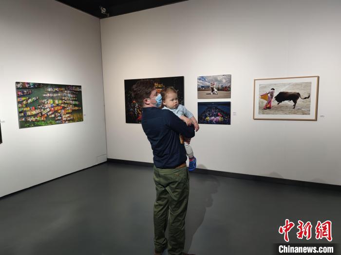 浙江文化觀察：攝影藝術(shù)如何架起麗水溝通世界的橋梁？