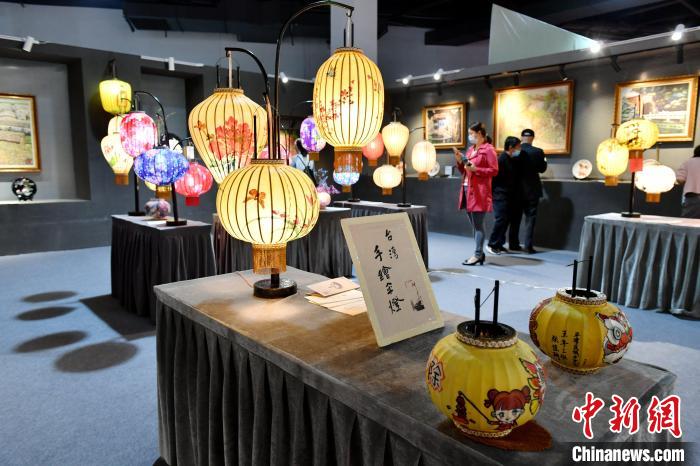 臺(tái)灣燈籠展場(chǎng)。　呂明 攝