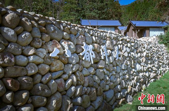 蕉城區(qū)八都鎮(zhèn)洋頭村一角?！〗冻菂^(qū)融媒體中心 供圖