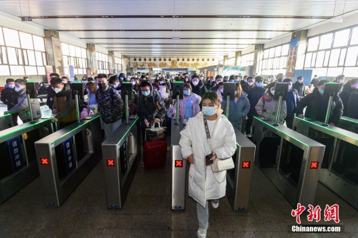 2023年春運(yùn)拉開帷幕。 <a target='_blank' href='/'>中新社</a>記者 韋亮 攝