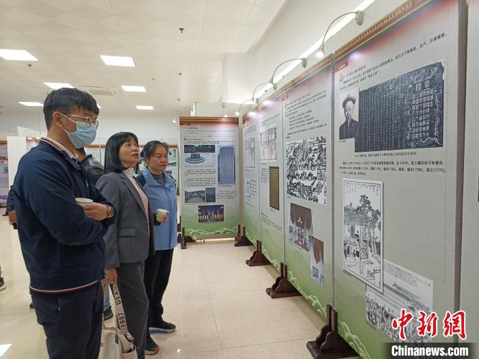 “漳州市‘科舉制度在臺灣——臺灣進(jìn)士專題展’縣區(qū)巡展第一站龍文站”活動現(xiàn)場?！×握涿?攝