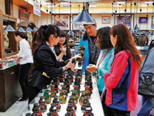 陸客消費(fèi)力強(qiáng)，受到臺(tái)灣旅游業(yè)歡迎