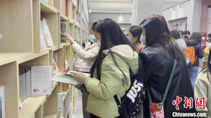 北京圖書訂貨會(huì)啟幕臺灣圖書受關(guān)注