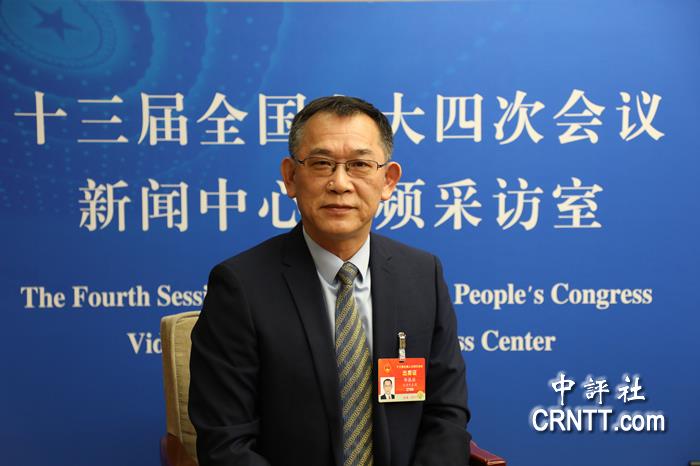 全國人大代表、全國臺聯(lián)副會長、江蘇省臺聯(lián)會長鄒振球（中評社資料圖）