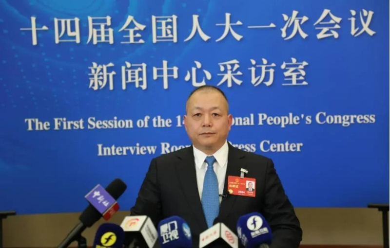 第十四屆全國人民代表大會臺灣省代表蔡培輝接受中國臺灣網(wǎng)等媒體視頻連線訪問。（中國臺灣網(wǎng) 發(fā)）