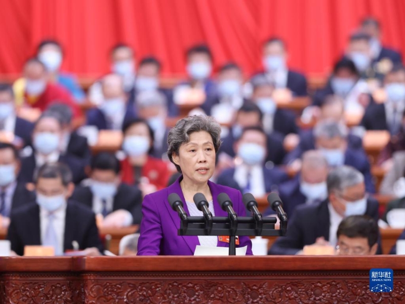 3月7日，全國政協(xié)十四屆一次會議在北京人民大會堂舉行第二次全體會議。這是田向利委員作大會發(fā)言。（圖源：新華社）
