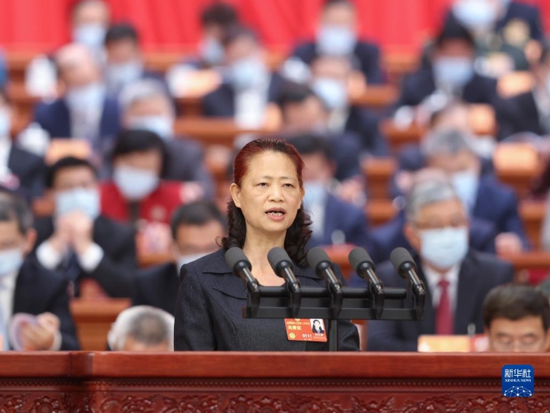 3月7日，全國政協(xié)十四屆一次會議在北京人民大會堂舉行第二次全體會議。這是田紅旗委員代表民革中央作大會發(fā)言。（圖源：新華社）