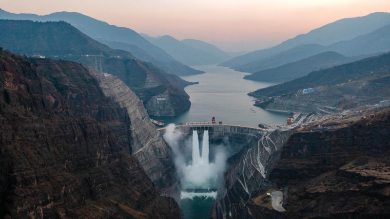2022年12月19日，白鶴灘水電站一景（無人機(jī)照片）。新華社記者胡超 攝