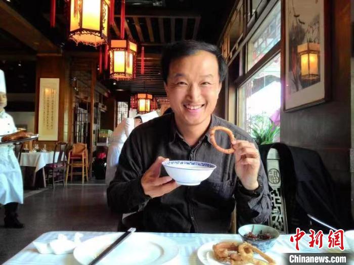 臺(tái)籍教師曾泰元在上海：多走多看，認(rèn)識(shí)才能更全面