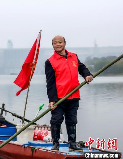 “荊楚楷?！笔Y德新：漢江河畔的生命衛(wèi)士