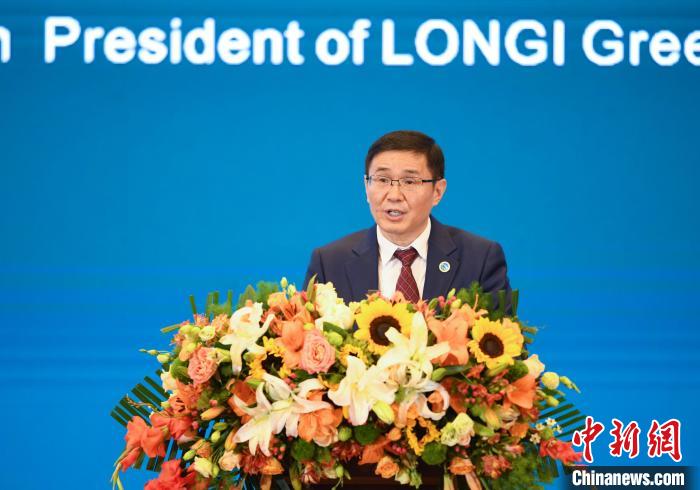 圖為隆基綠能科技股份有限公司董事長(zhǎng)鐘寶申?！∝暩聛硭?攝