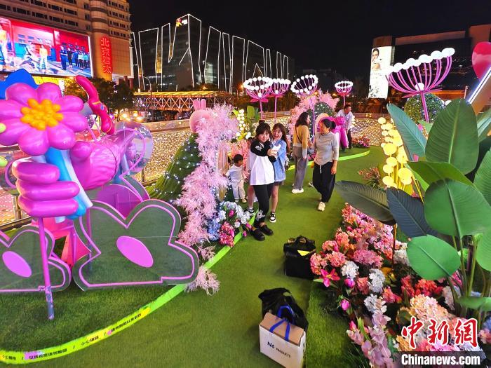 北京西單商圈將致力于打造城市品質(zhì)消費(fèi)體驗(yàn)中心?！”本┦形鞒菂^(qū)供圖