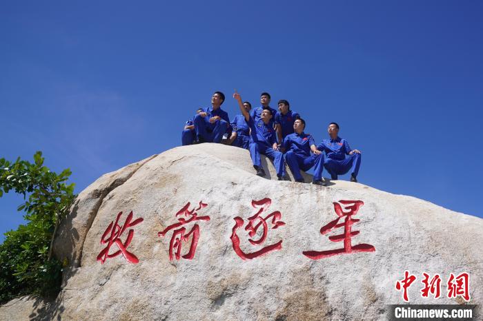圖為銅鼓嶺測(cè)控點(diǎn)上的“牧箭逐星”航天人?！O鈺程供圖