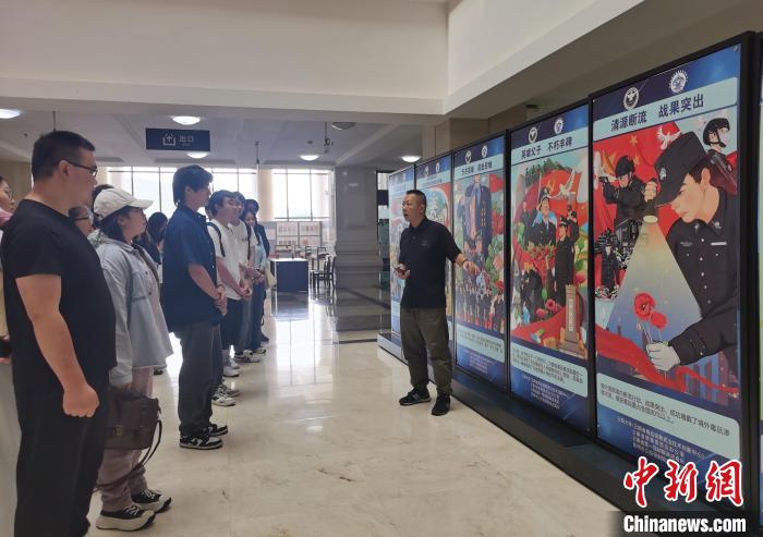 云南首屆禁毒主題插畫(huà)展在20所學(xué)校同步展出