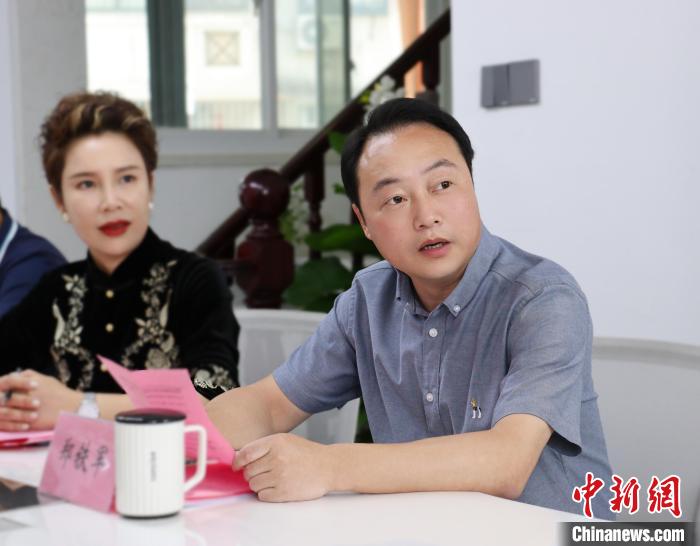 寧德市臺(tái)港澳辦主任鄭鐵軍致辭?！稳糨?攝