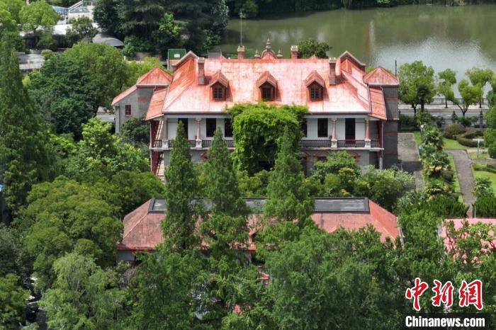 濠南別業(yè)是張謇先生的故居，建于1914年，如今是全國重點文物保護單位南通博物苑的重要組成部分?！°蟛?攝
