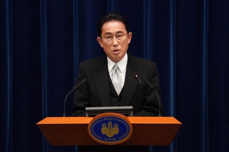 2021年10月4日，日本首相岸田文雄在日本東京首相官邸召開記者會(huì)。新華社發(fā)（Pool圖片 花井亨攝）