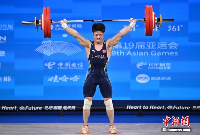 圖為李發(fā)彬在比賽中。<a target='_blank' href='/'>中新社</a>記者 駱云飛 攝