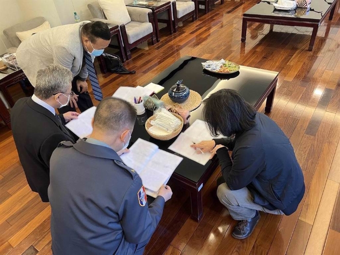 蔡英文與臺防務部門官員討論潛艦自造案