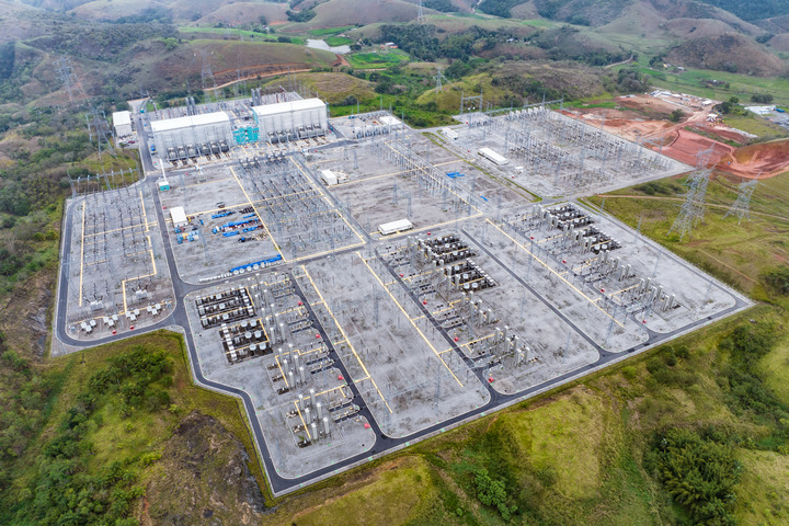 這是2022年9月30日在巴西里約熱內盧拍攝的美麗山特高壓輸電二期項目里約換流站（無人機照片）。新華社記者王天聰 攝
